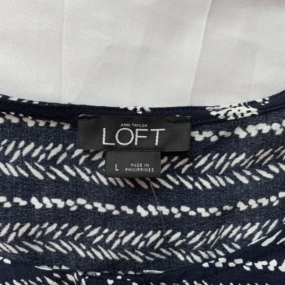 Loft Blue Floral Sleeveless Button Front 4" Shorts Romper Size Large Women’s - Picture 5 of 13